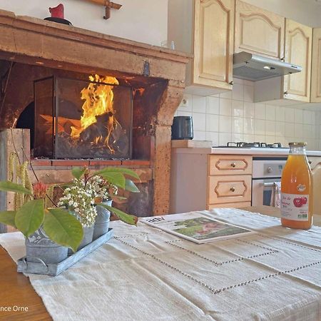 Gîte Pervenchères, 4 pièces, 6 personnes - FR-1-497-49 Extérieur photo