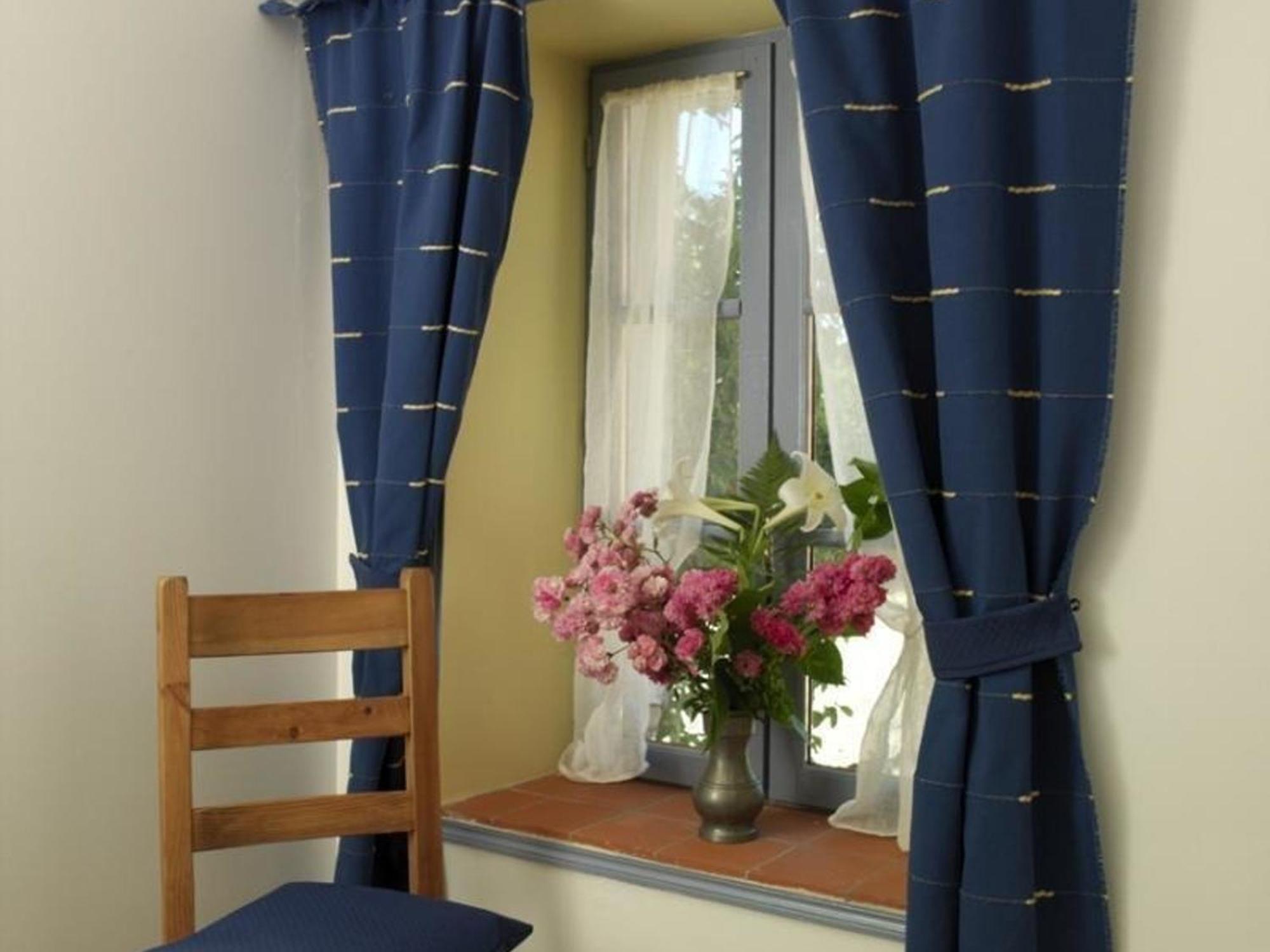 Gîte Pervenchères, 4 pièces, 6 personnes - FR-1-497-49 Extérieur photo