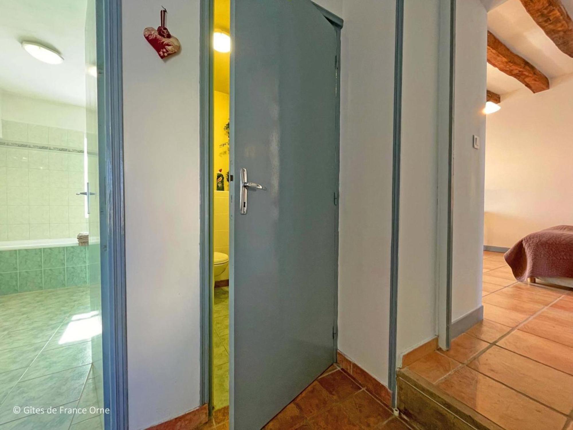 Gîte Pervenchères, 4 pièces, 6 personnes - FR-1-497-49 Extérieur photo