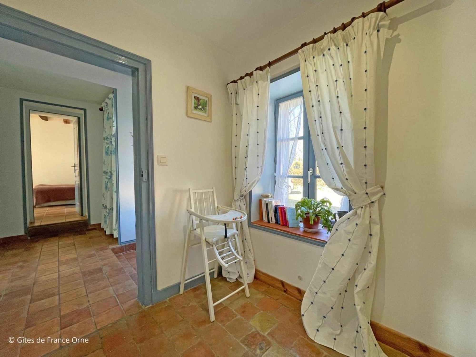 Gîte Pervenchères, 4 pièces, 6 personnes - FR-1-497-49 Extérieur photo